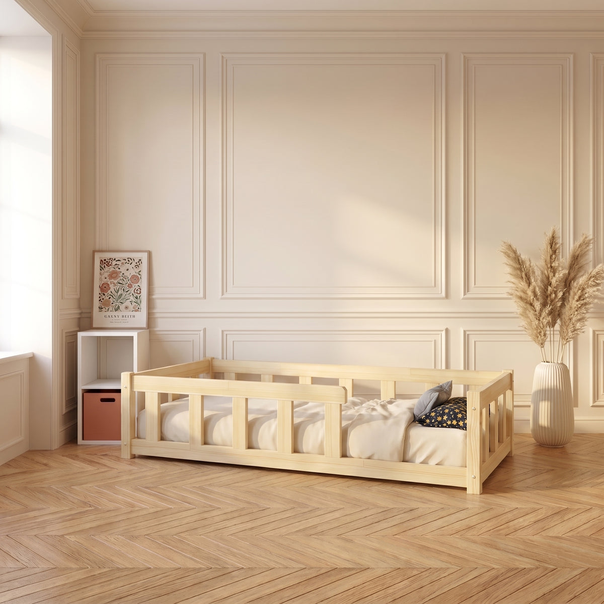 Lit Montessori CLOVIS vu de côté, couchage bas pour l'autonomie